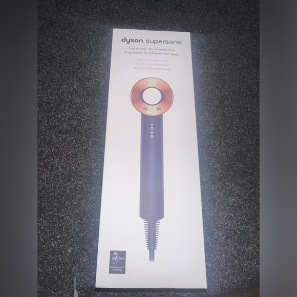 AUTHENTIC Dyson Supersonic Hairdryer - Picture 1 of 9
